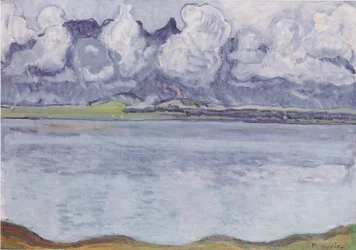 Thunersee mit Stockhornkette in Wolken